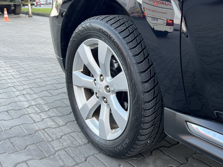 Свіжопригнаний Mitsubishi Outlander 124 тис. км.  2012 р. 2.3 дизель