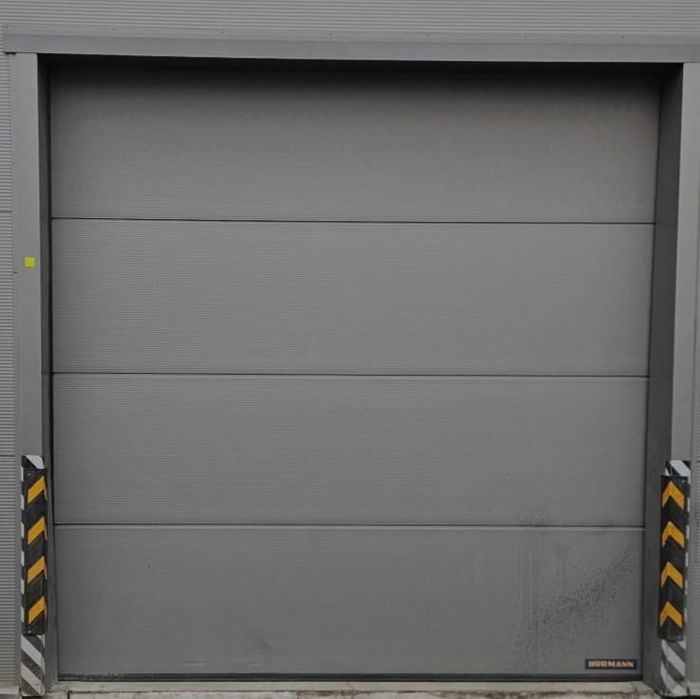 Brama segmentowa przemysłowa Hormann wym 3x3 furtka serwis (5sztuk)