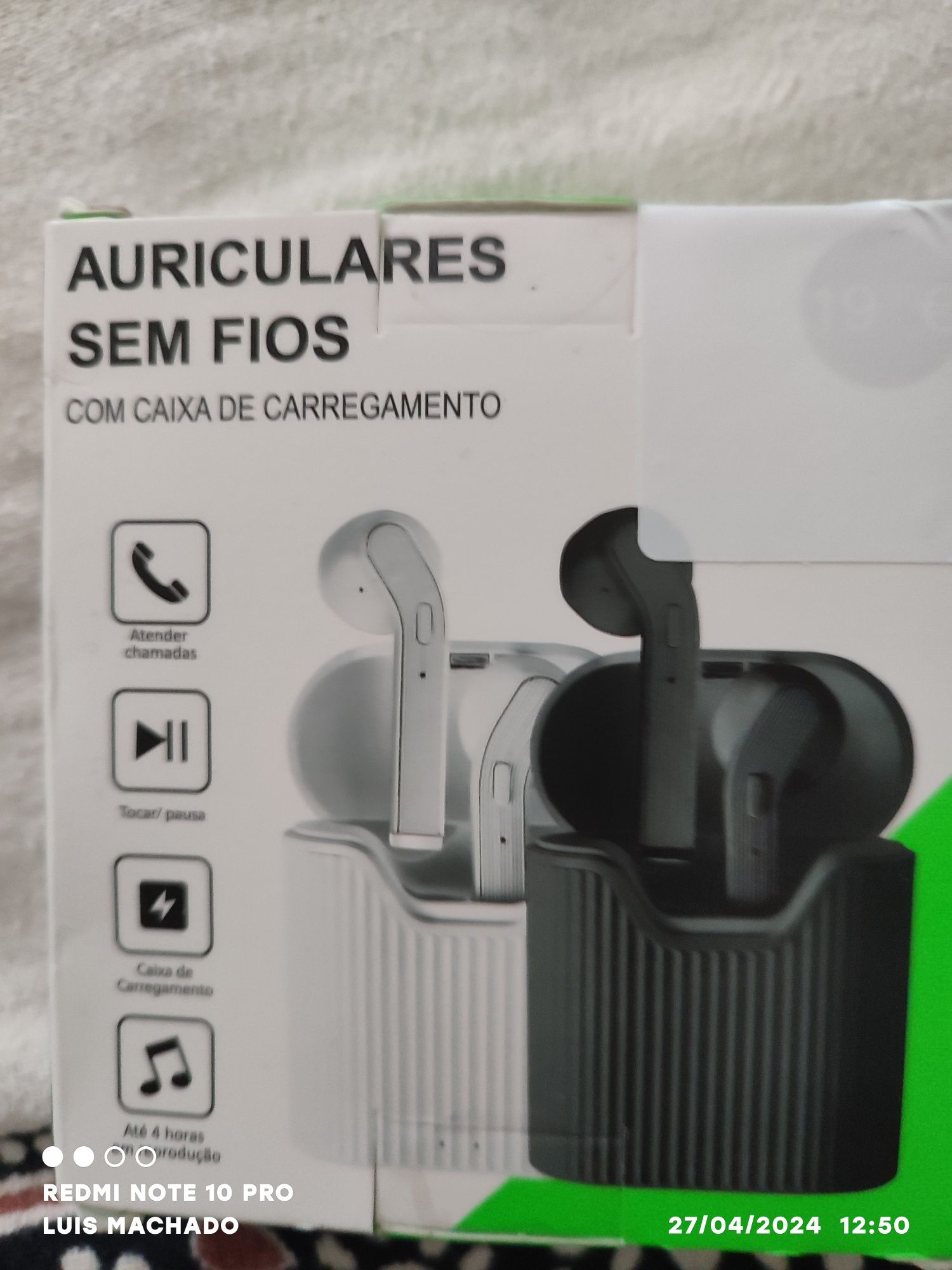 4 Earphones novos