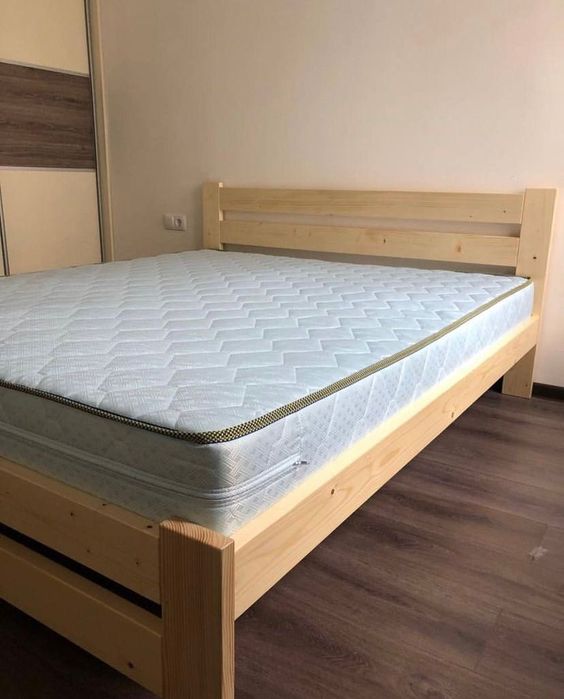 Ліжко з натурального дерева, двохспальне