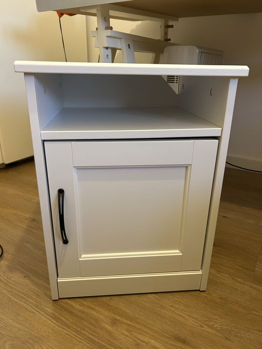 Mesa de cabeceira Ikea