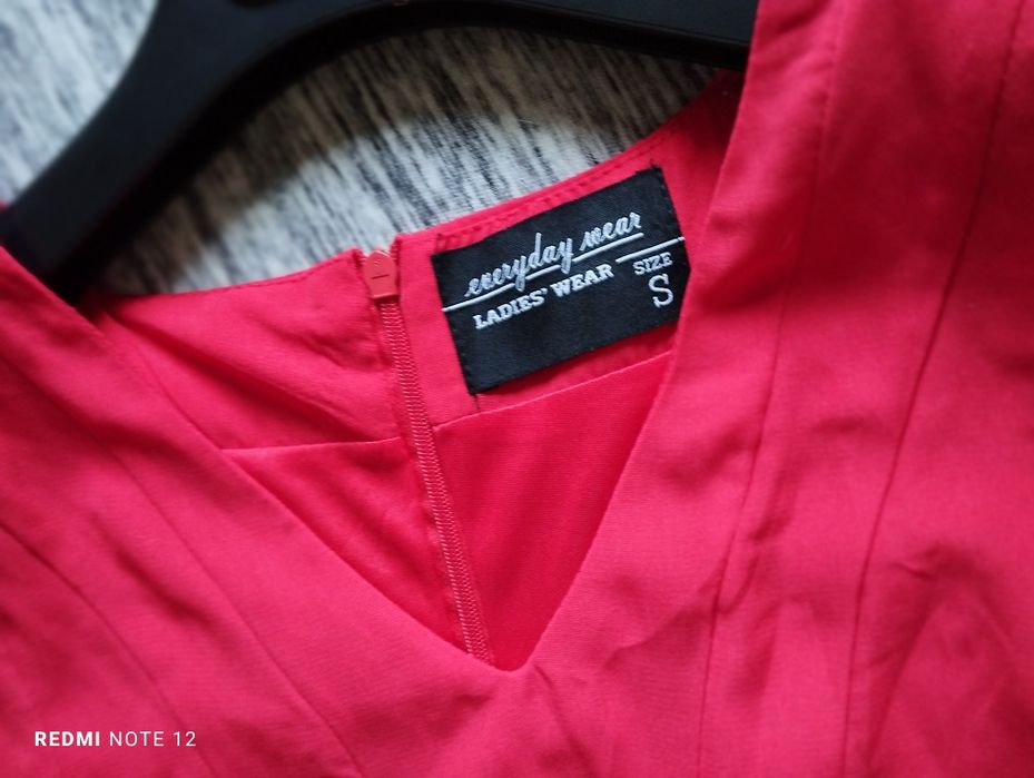 Sukienka letnia czerwona