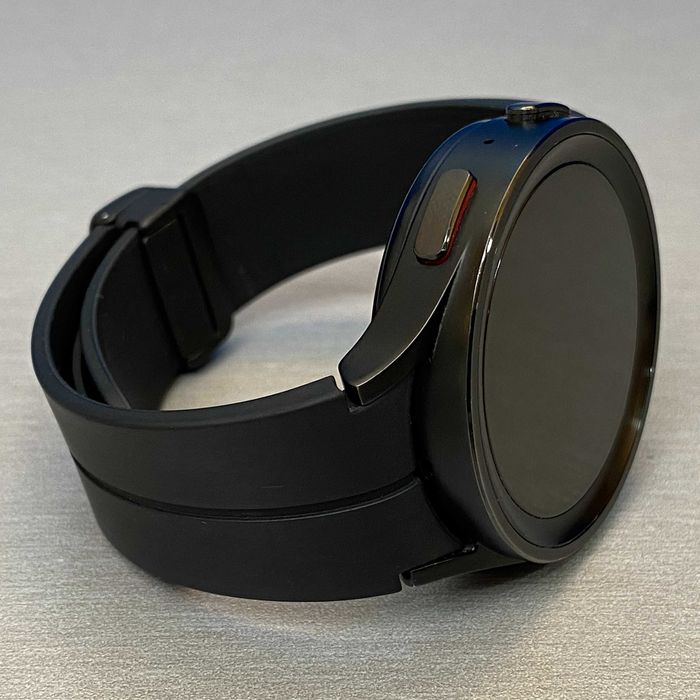 Samsung Galaxy Watch5 Pro 45mm BT (Black Titanium)