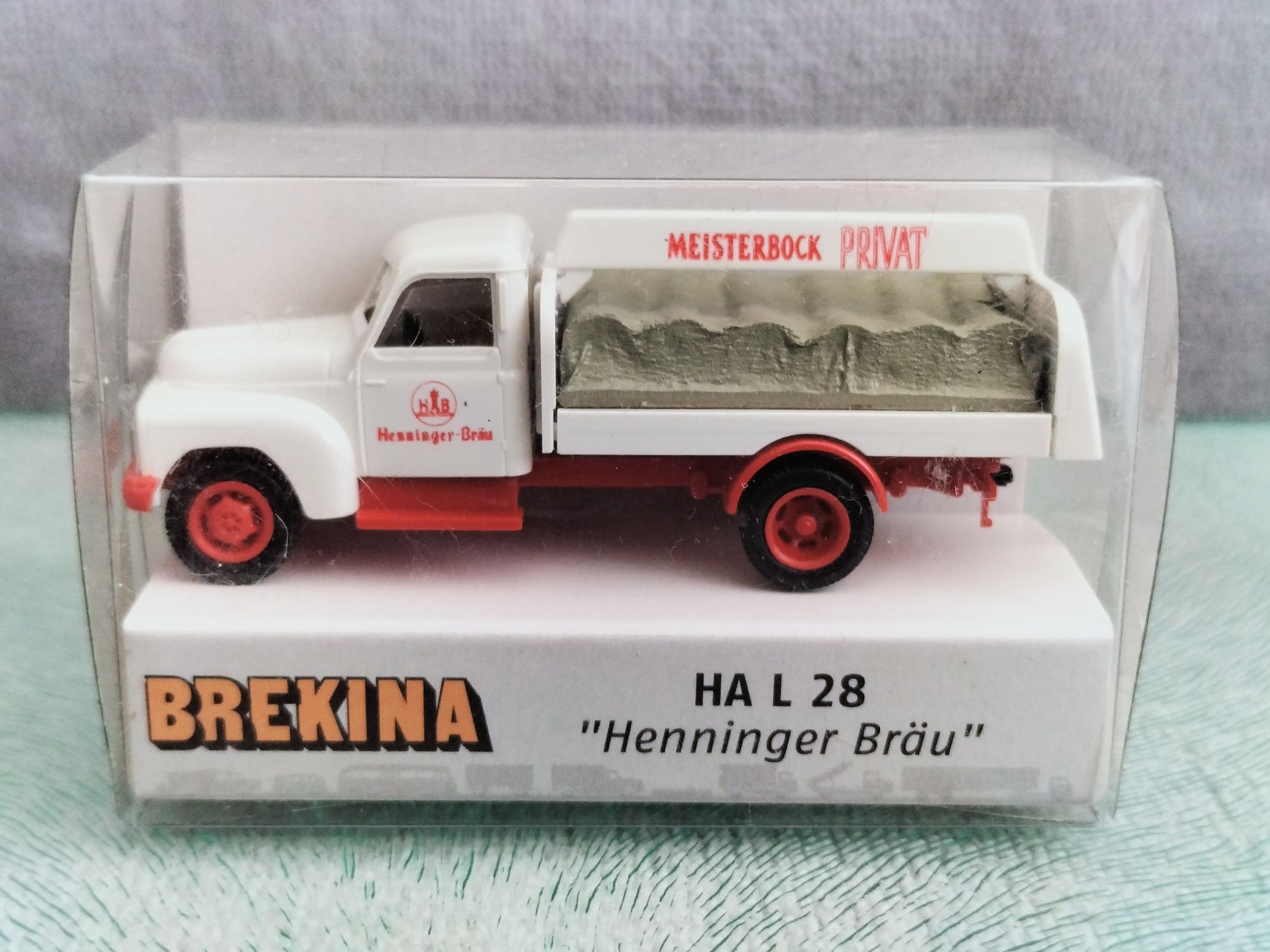 Brekina 1/87 HA L 28 Henninger Brau Model 37116 skala 1:87