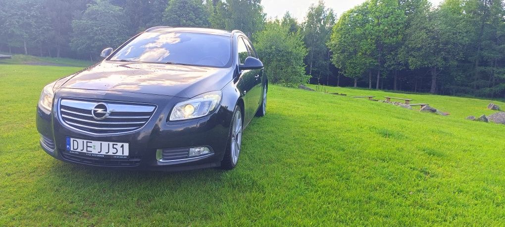 Zamienię Jeep Opel Insignia 4x4 cdti nowe opony