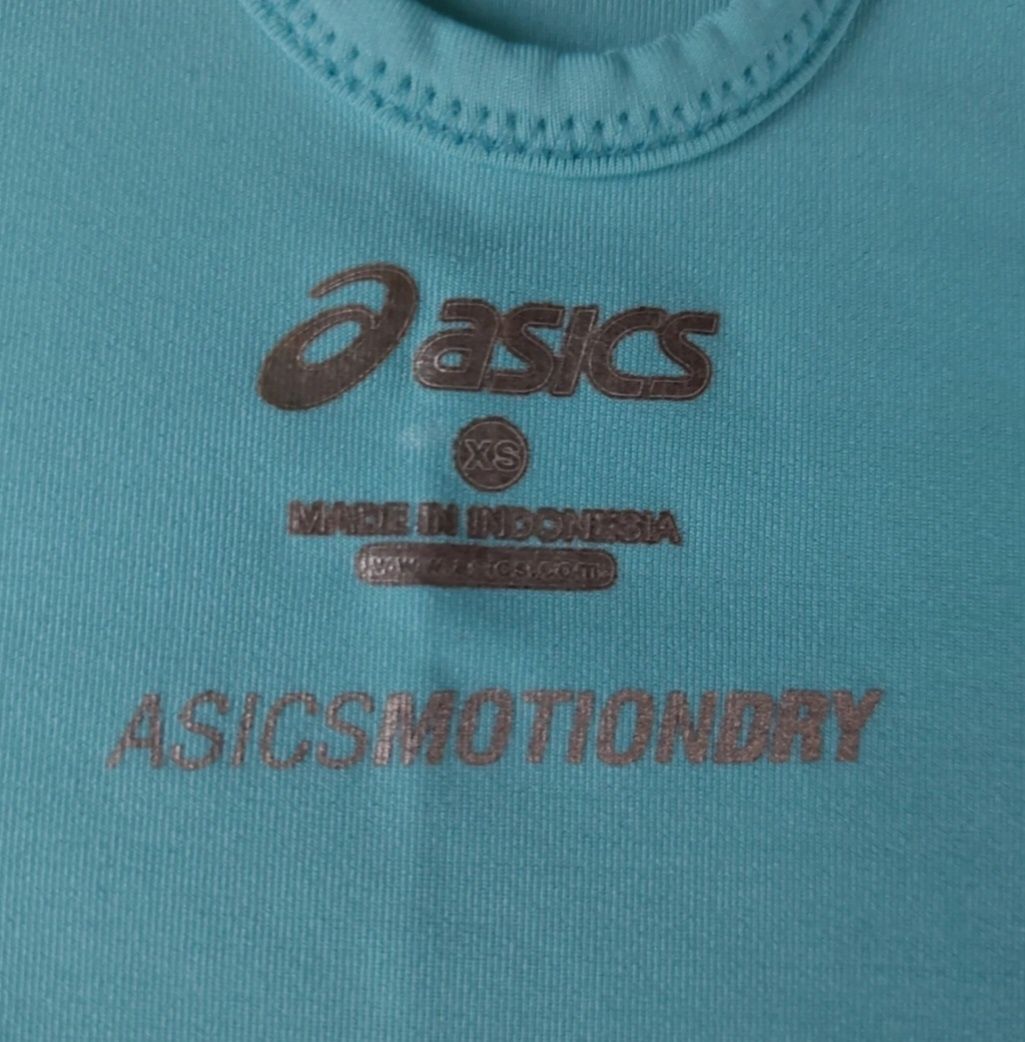 Asics zestaw: szorty + top