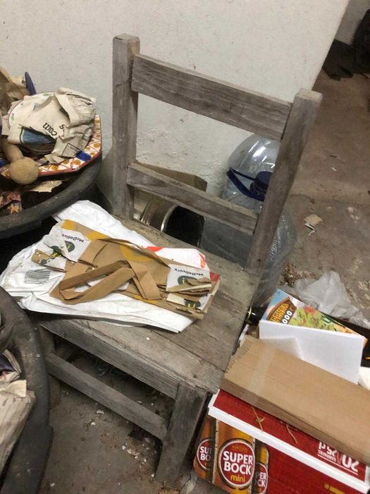 cadeira de madeira pequena para crianca