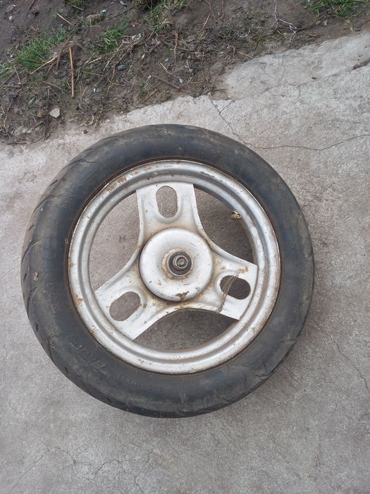 Колесо для скутера