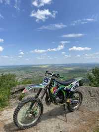 Продам Kawasaki kx 125 . 2Т