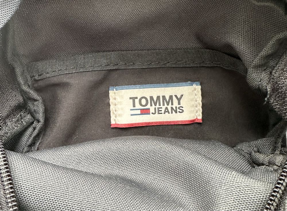 Продам сумку Tommy Jeans. Оригинал! Идеал! Недорого! Без нюансов!