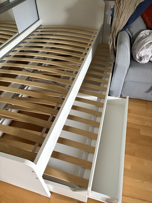 Stelaż łóżka podwojny z szufladami Ikea