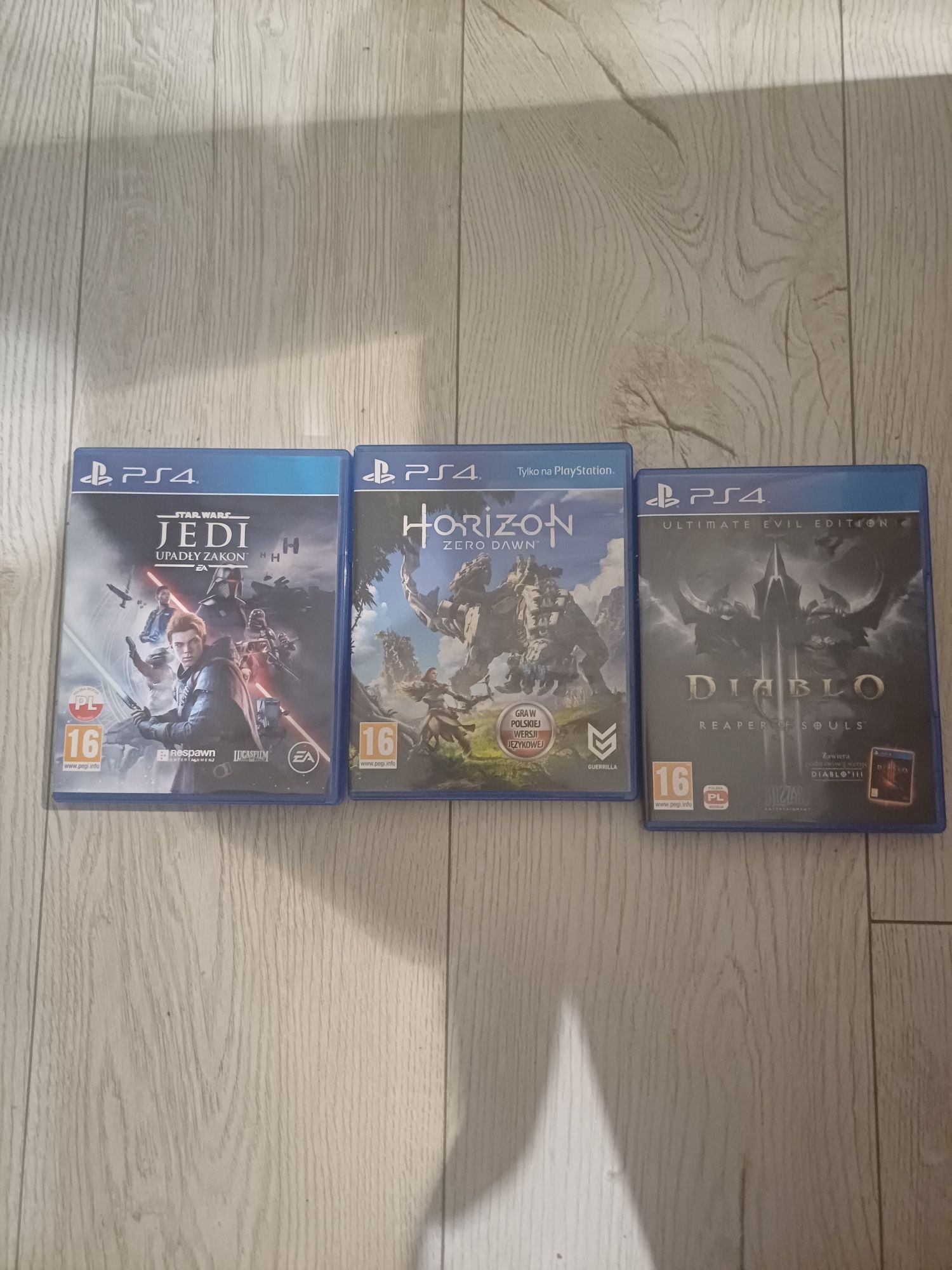 Ps4 + kontroler + 3 gry