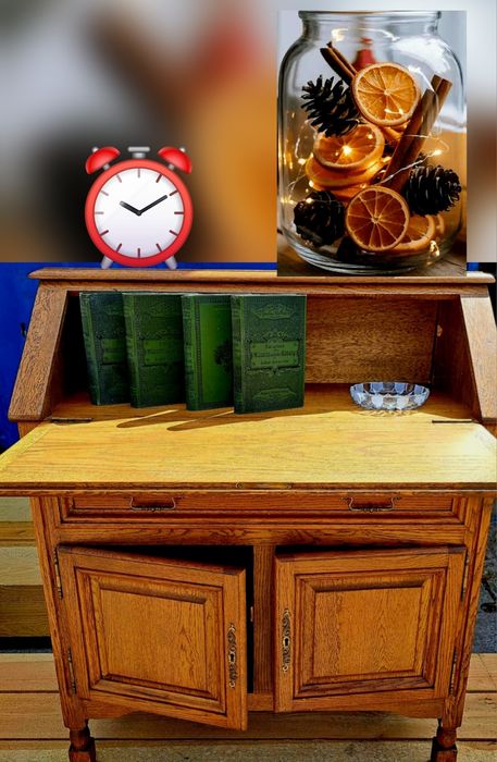 Sekretarzyk drewniany