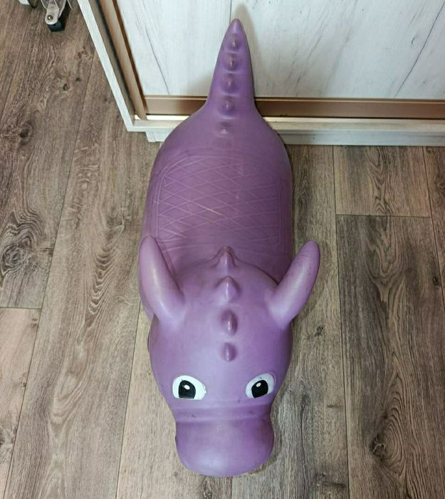 Дитячі іграшки. Надувний коник, Інструменти та прибори. Розпродаж