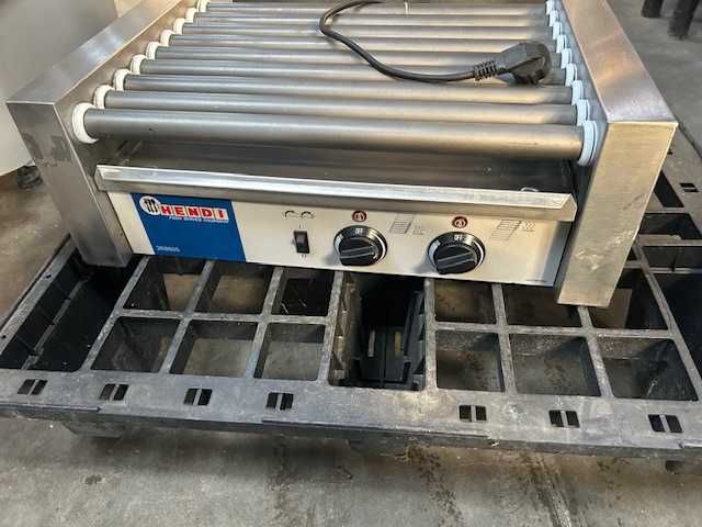 Podgrzewacz rollkowy Hendi do parówek, hot dogów