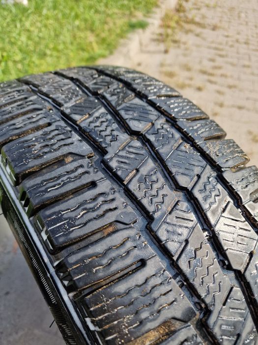 4x opony Michelin AGILIS ALPIN 205/65 R16 - zimowe 

Czytaj więcej: ht