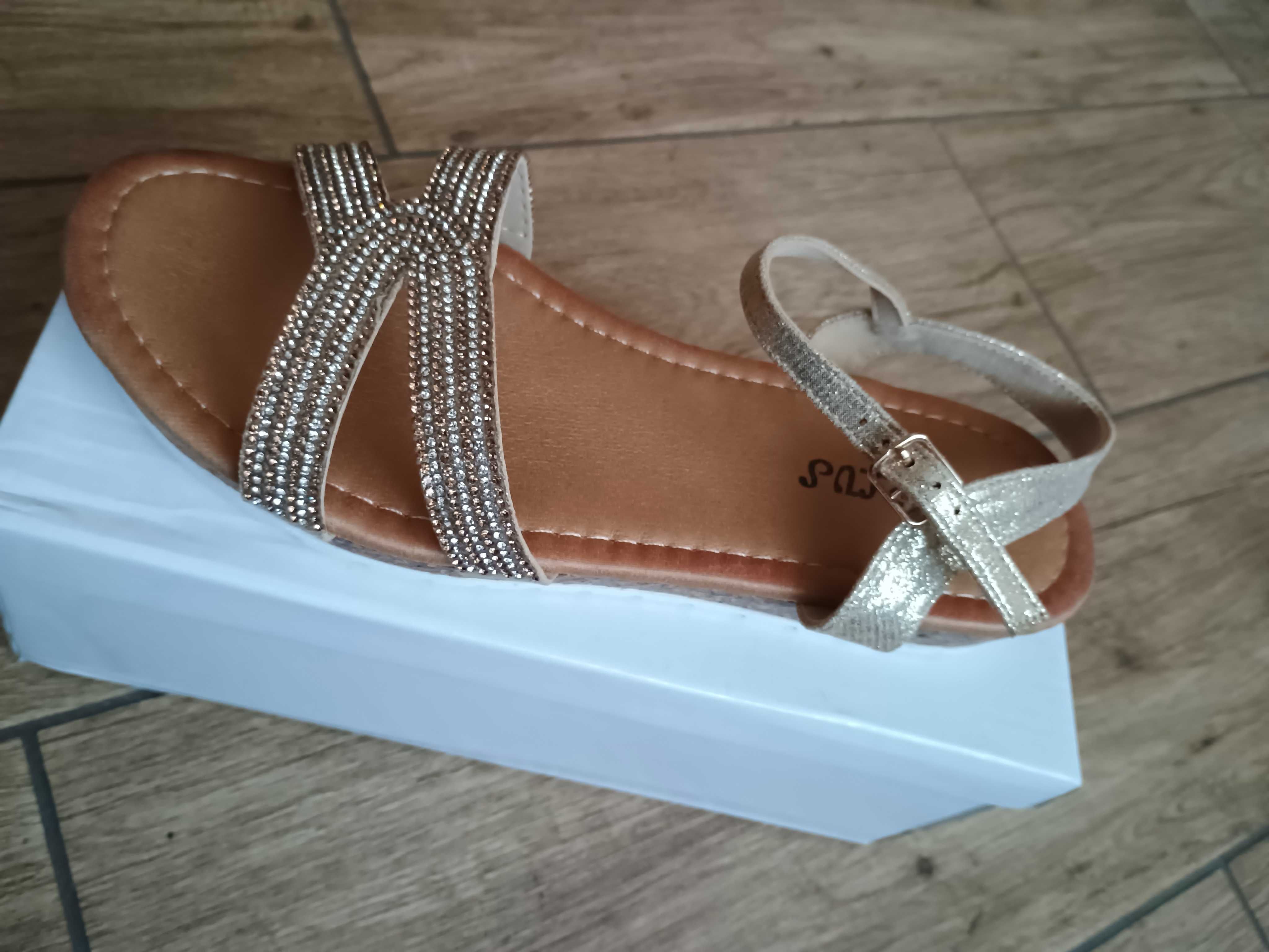 Nowe damskie buty sandały z cyrkoniami 39