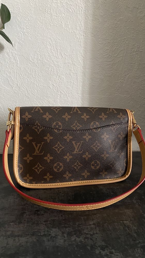 Сумка Louis Vuitton