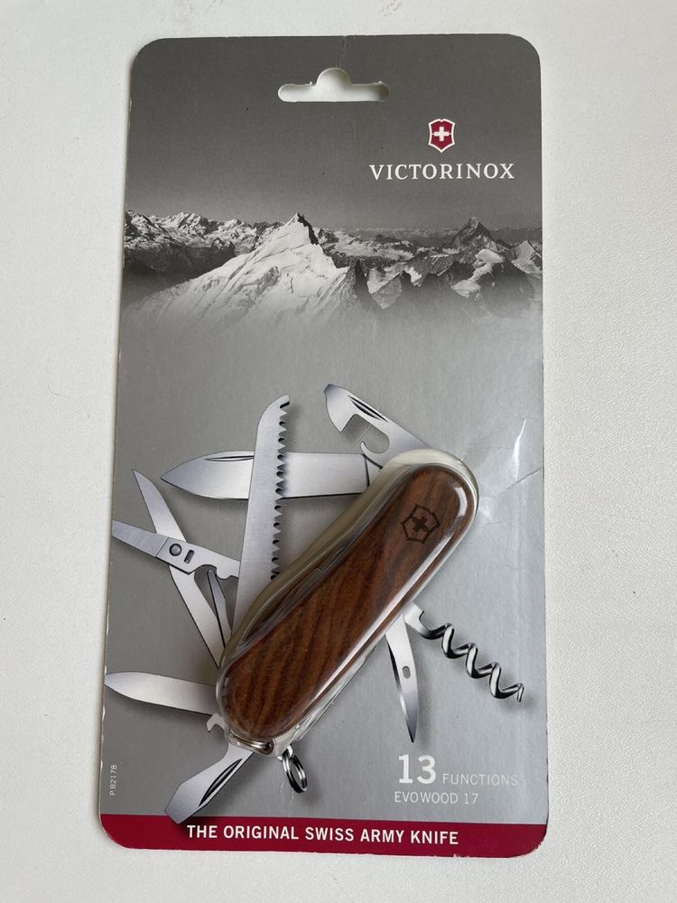 Карманный нож Victorinox  Evo Wood 17