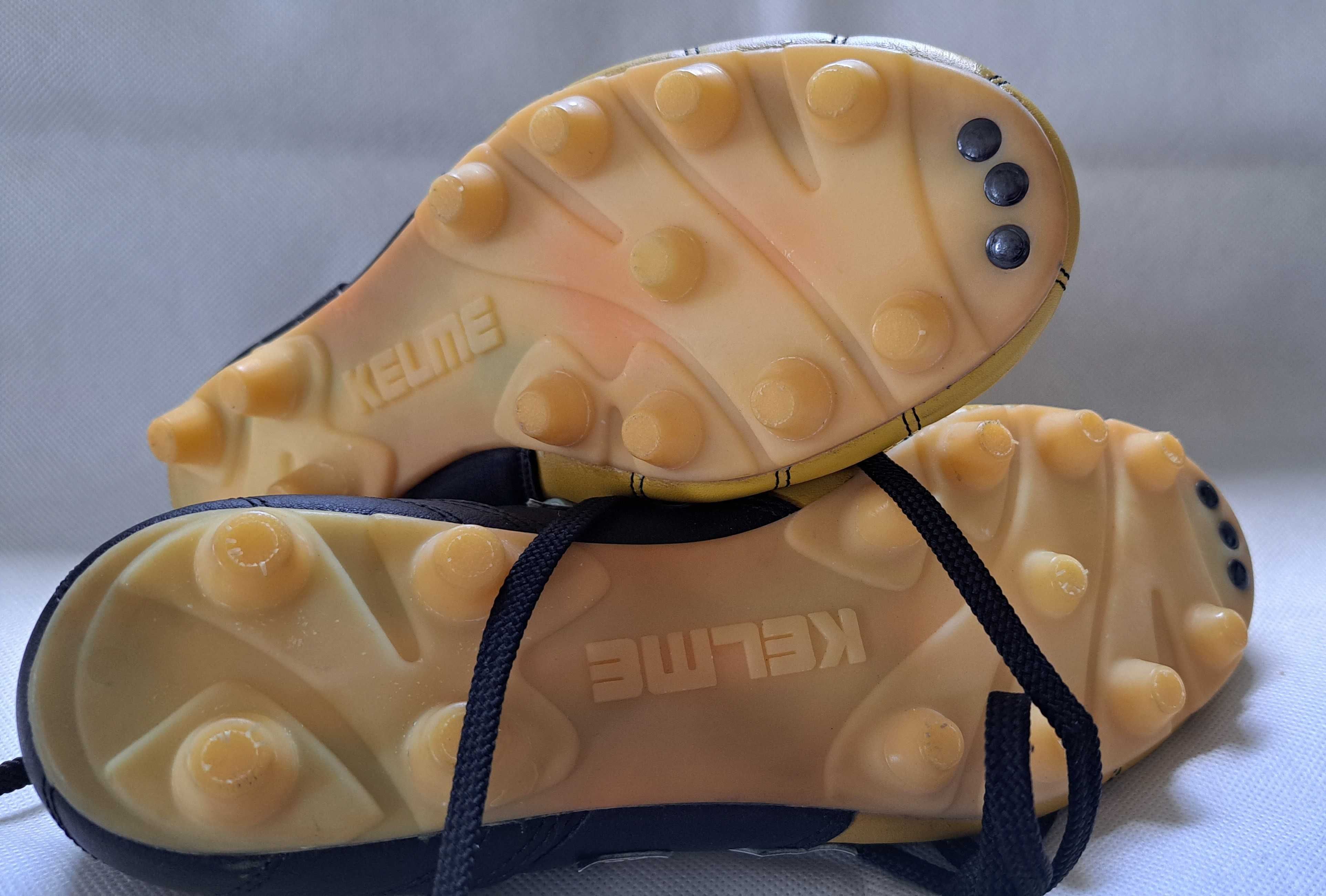 KELME -Profesjonalne Buty Piłkarskie Skóra Korki Lanki 40/40,5 Nowe