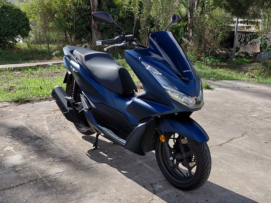 Honda pcx 125 (km1800)