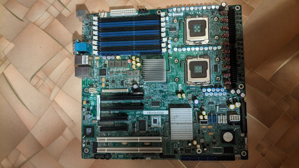 Продам серверную мат.плату Intel S5000PSL(Lga 771)