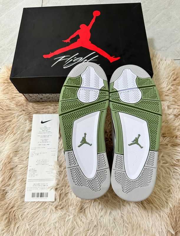 Jordan 4 Retro Seafoam  R.41