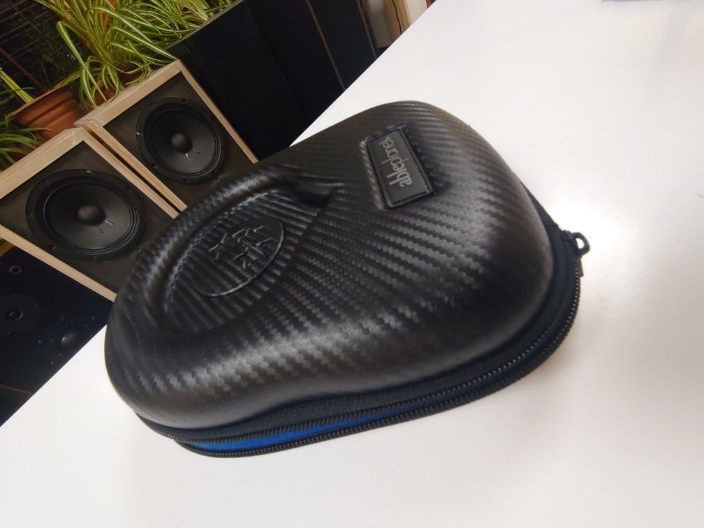 Hi-Res наушники на базе Sony MDR-X05