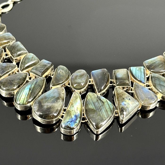 Posrebrzany - naszyjnik z naturalnym Labradorytem