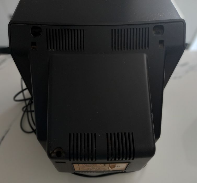 Televisão pequena marca espanhola Radiola