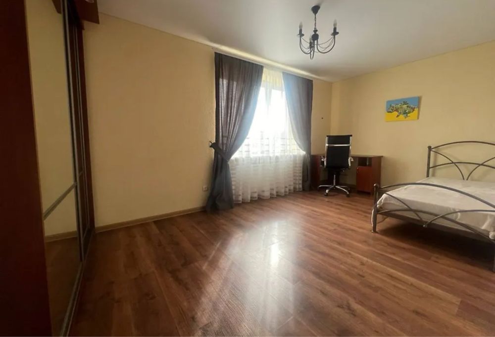 Продаж затишноі 2 к. квартири. Озерна