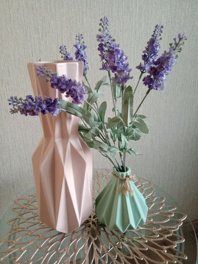 Керамічні вази. Декор.
