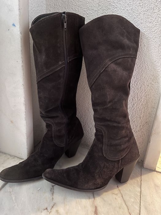 Bota pele cano alto castanhas 39