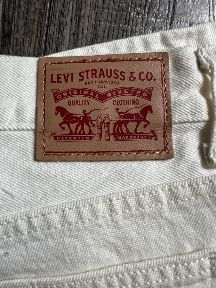 Джинси кюлоти Levis