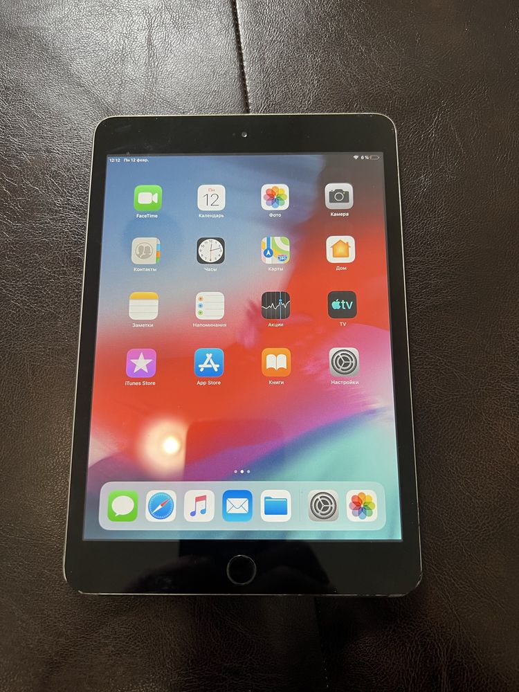 Продам Ipad mini 3 128 гб в хорошем состоянии