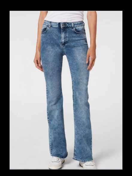 Стильные джинсы клёш, немного клешеные джинсы на девочку 12-13 лет