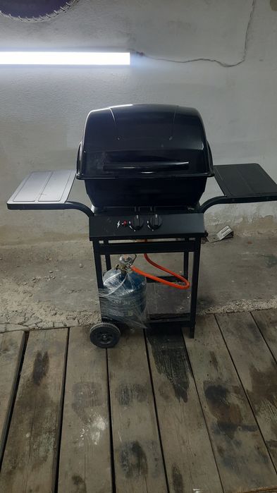 OKAZJA Gril Gazowy + akcesoria + butla