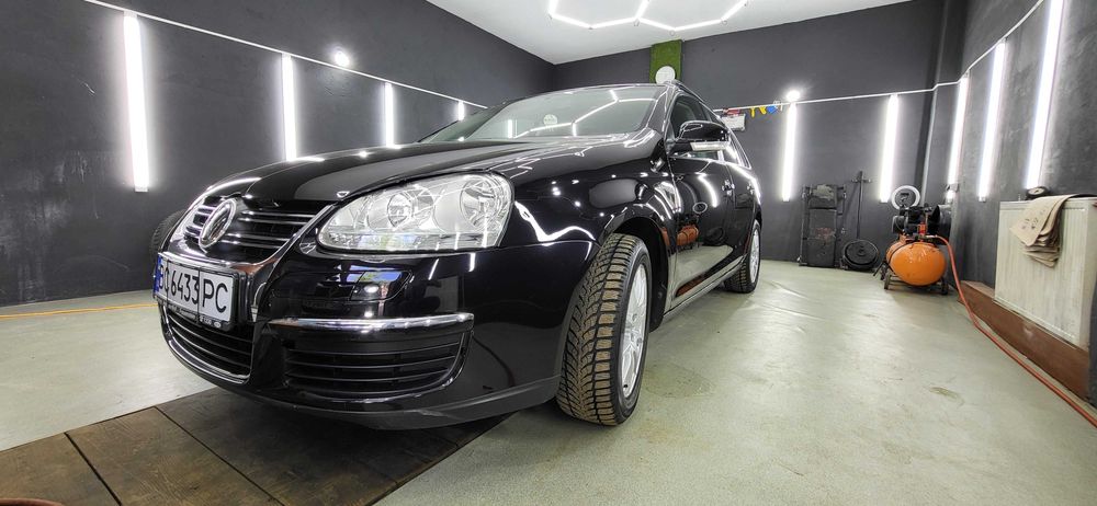 Продам Гольфа універсал 2008 року. Газ бензин. Мотор 1,6. 102 к.с.