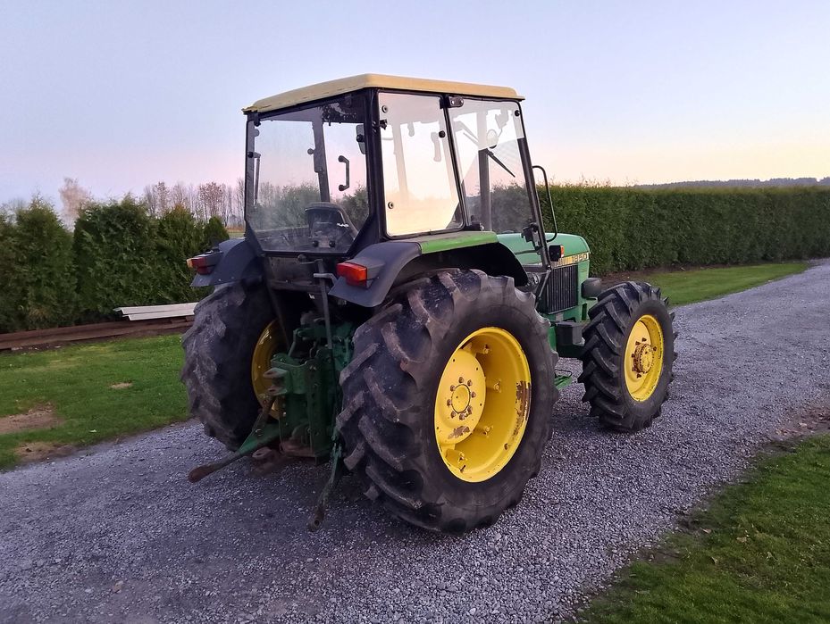 John Deere  nie MF, Renault
