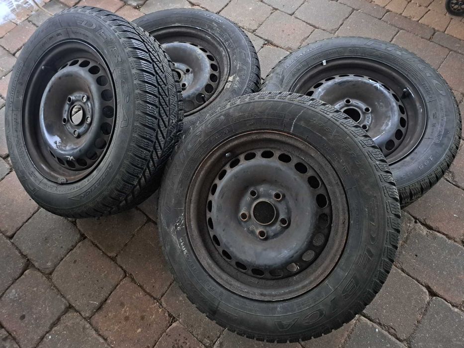 * zimowki * DEBICA * 195/65 r15 GOLF V VI* TOURAN* A3* PASSAT 5x112