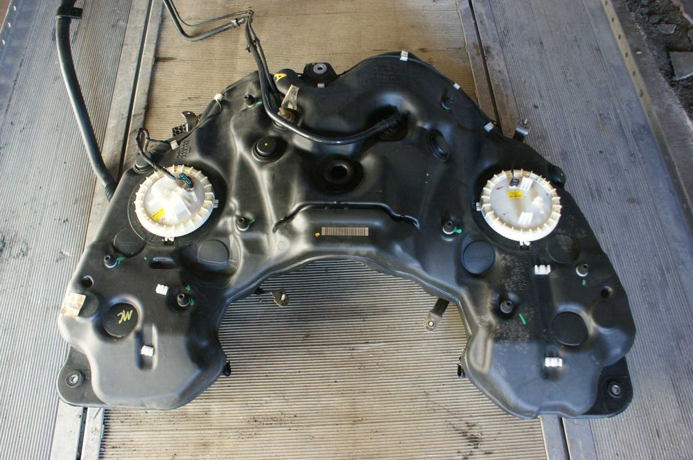 Mercedes ML W166 GL X166 GLE Zbiornik Pompa Paliwa Bak Komplet