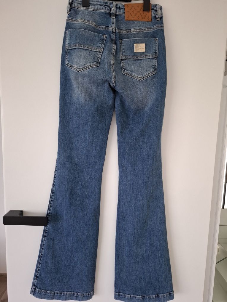 Nowe jeansowe spodnie dzwony Elisabetta Franchi S = 26