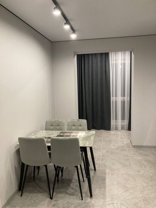 Чорновола. Панорама Де Люкс. Озеро