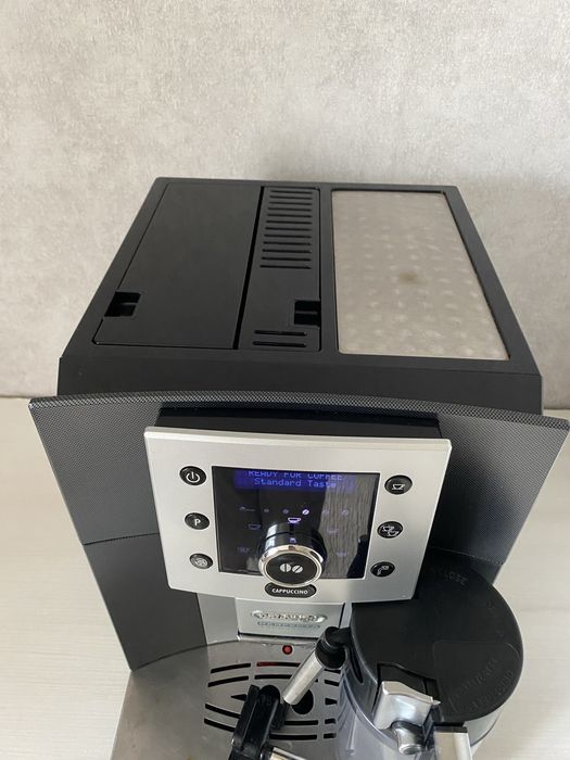 Кавомашина Delonghi Perfecta Cappuccino ESAM5500 є Вибір