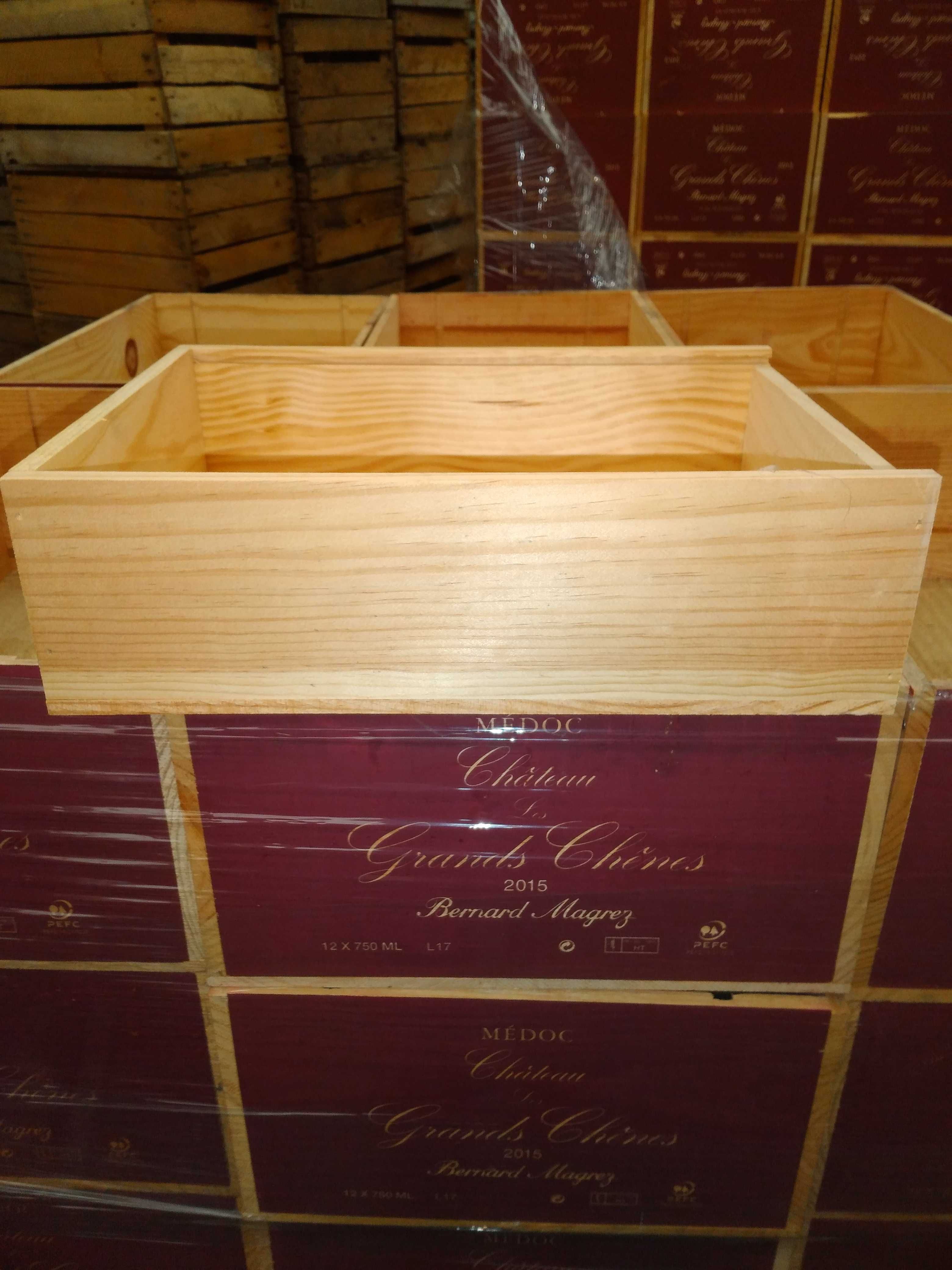 Oryginalne drewniane skrzynki po francuskich winach