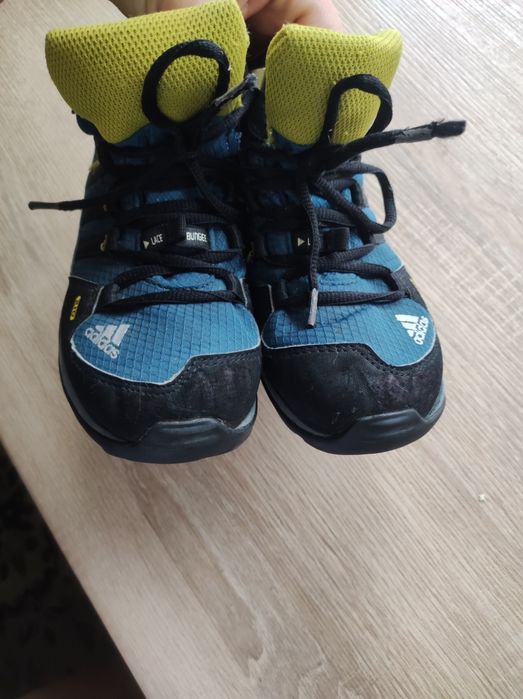 Ботинки Adidas 32 р