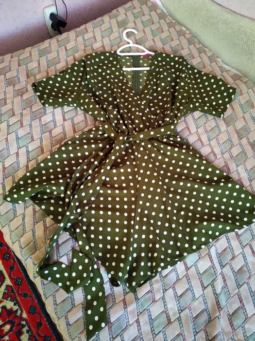 Ромпер комбинезон с поясом  оливковый в горох