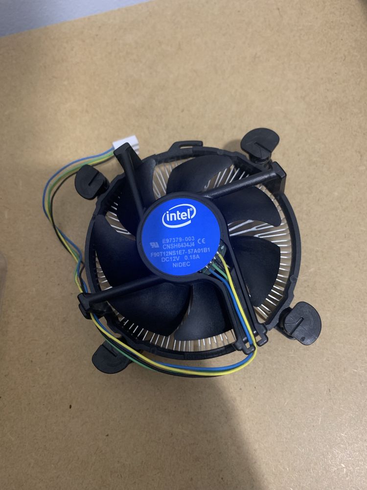 Intel Pentium G3260 з боксовим кулером