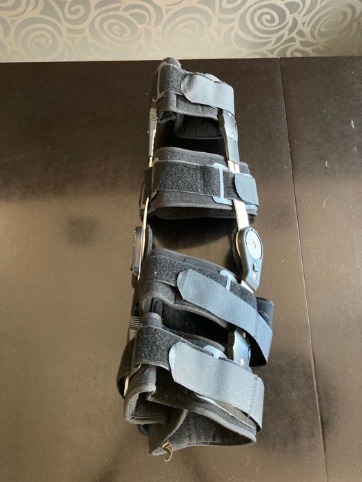 Orteza stawu kolanowego Ottobock Genu Immobil Vario T 8066