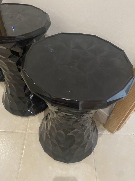 Cadeira (Kartell Stone stool Fumèe)